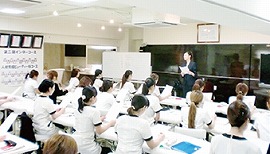 愛雅粧ビューティーカレッジ