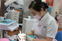 仲里歯科医院 貞包朱里