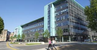 デ・モントフォート大学							